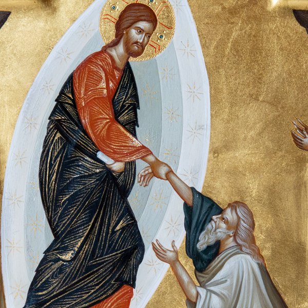 Ikonenkreuz Ausschnitt: Jesus hilft einem Mann auf.